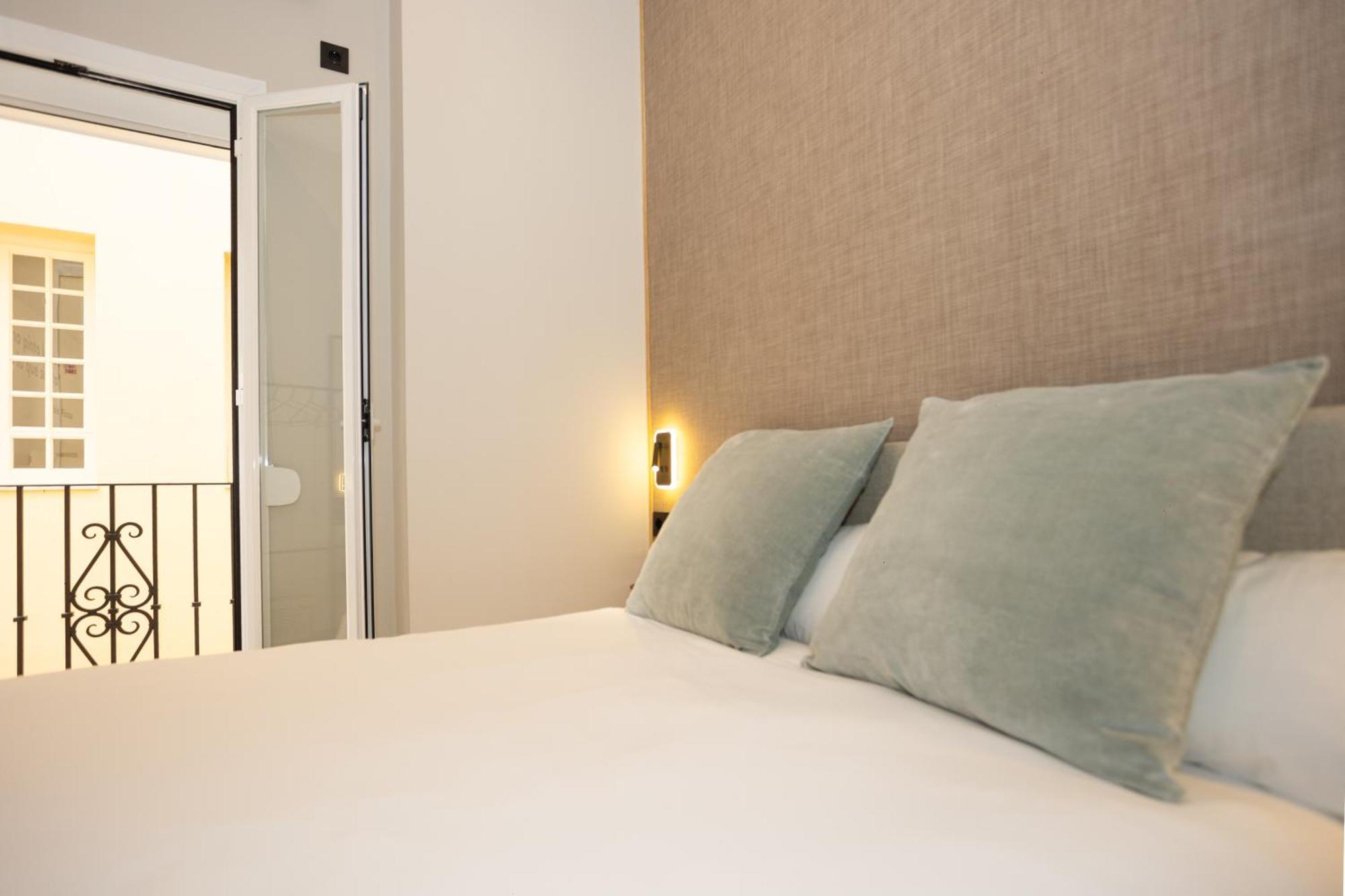 Chinitas Urban Rooms Malaga Bagian luar foto