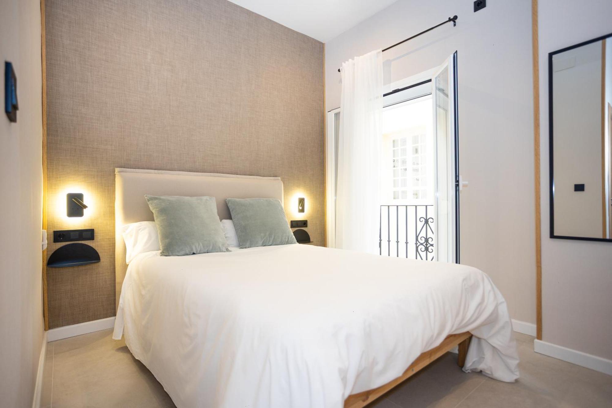 Chinitas Urban Rooms Malaga Bagian luar foto